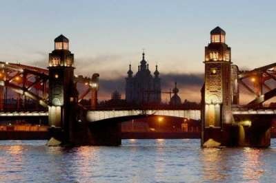 Тур в Санкт-Петербург станет лучшим подарком