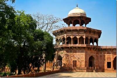 Прогулка по Тадж Махалу