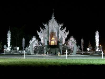 Белый храм Wat Rong Khun