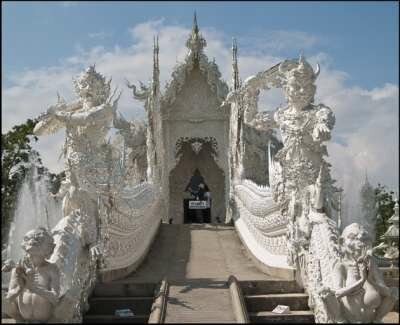 Белый храм Wat Rong Khun
