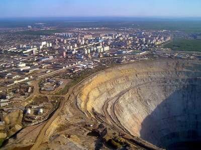 Кимберлитовая алмазная трубка «Мир»