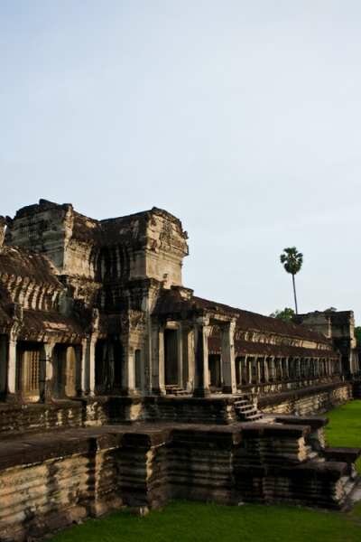 Ангкор Ват — древнее наследие кхмеров Ангкор Ват — древнее наследие кхмеров