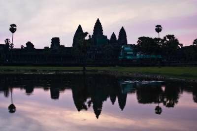 Ангкор Ват — древнее наследие кхмеров Ангкор Ват — древнее наследие кхмеров