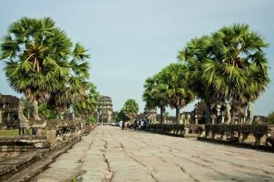 Ангкор Ват — древнее наследие кхмеров Ангкор Ват — древнее наследие кхмеров