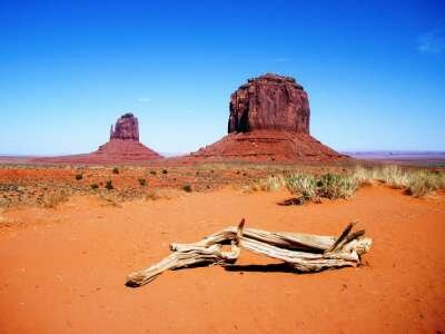 Долина монументов