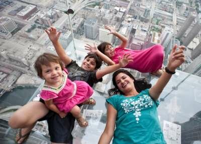 Небоскреб Willis Tower (Sears Tower) Небоскреб Willis Tower (Sears Tower)