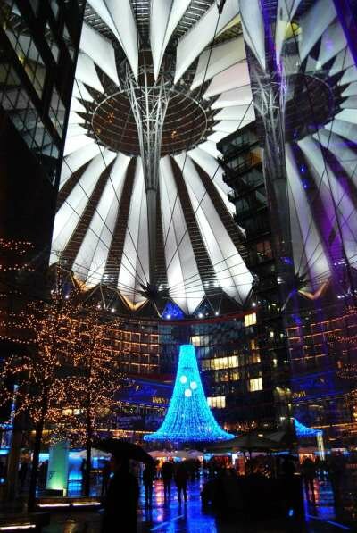 Sony Center в Берлине Sony Center в Берлине