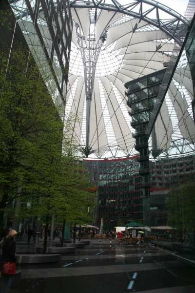 Sony Center в Берлине Sony Center в Берлине