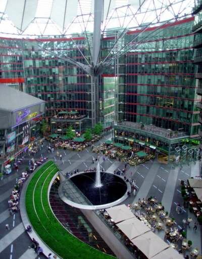 Sony Center в Берлине Sony Center в Берлине
