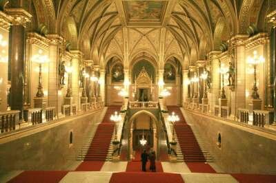 Здание парламента Венгрии