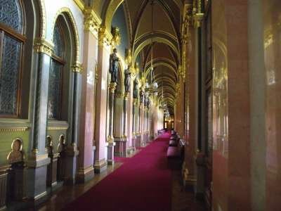 Здание парламента Венгрии