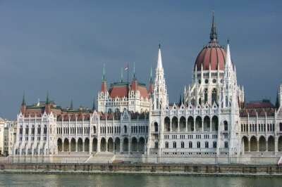 Здание парламента Венгрии