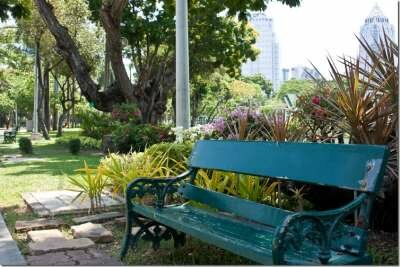 Парки Бангкока: Люмпини - прогулка с варанами