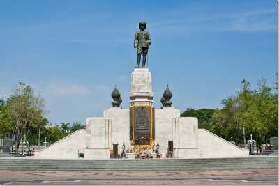 Парки Бангкока: Люмпини - прогулка с варанами